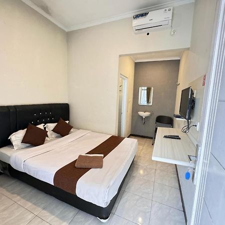 Fakhira Residence Hotel チアンジュール エクステリア 写真