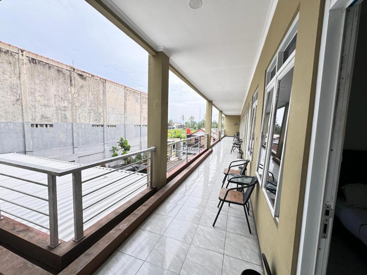 Fakhira Residence Hotel チアンジュール エクステリア 写真